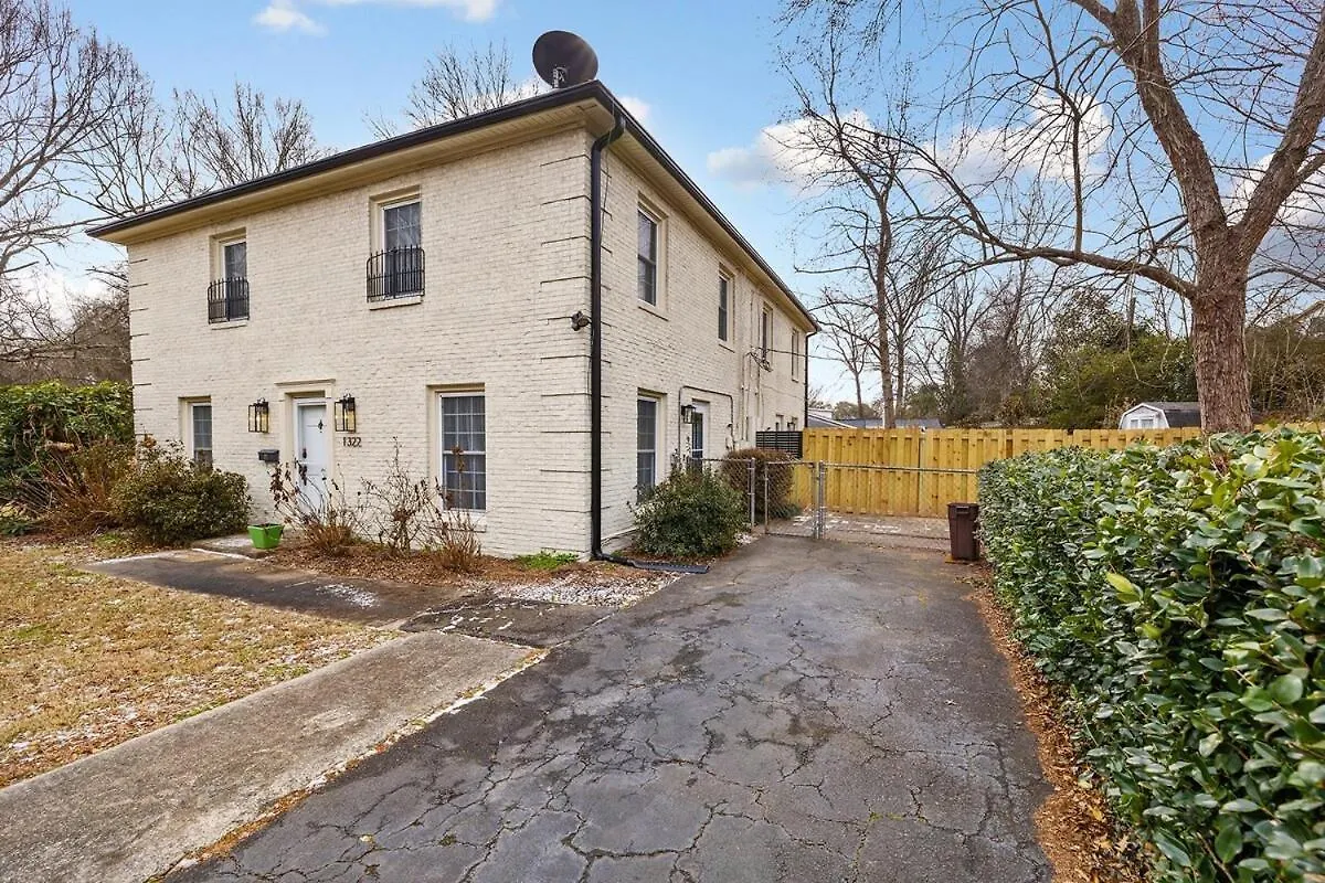 Vila New! Special Intro Rate! Walkable, Fenced-In Yard Charlotte USA